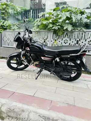 TVS Radeon 2022 Red