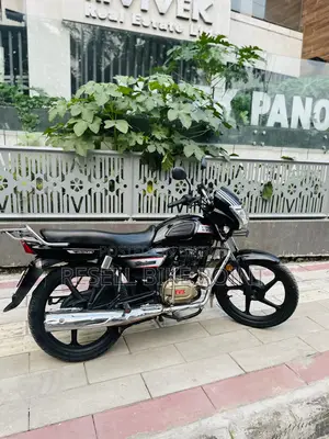 TVS Radeon 2022 Red