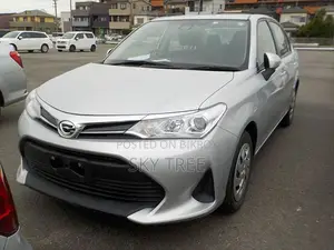 টয়োটা এক্সিও ২০২০ সিলভার