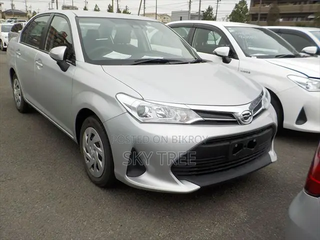 টয়োটা এক্সিও ২০২০ সিলভার