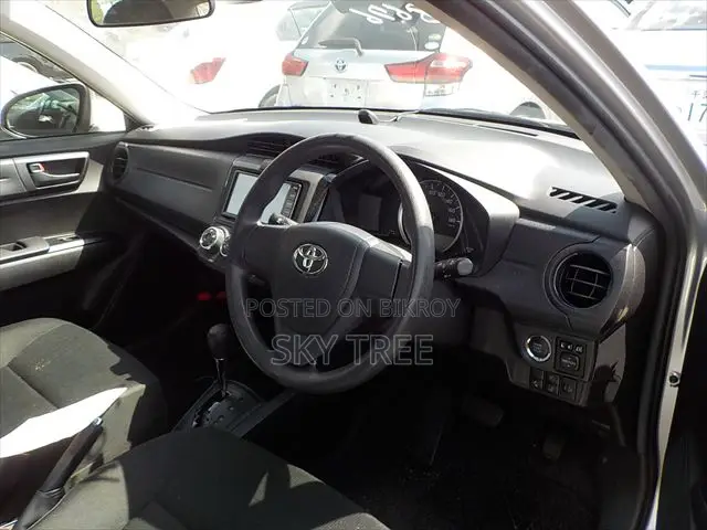 Toyota Axio 2020 Silver