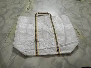 ডেলিভারি ব্যাগ বিক্রয়ের জন্য