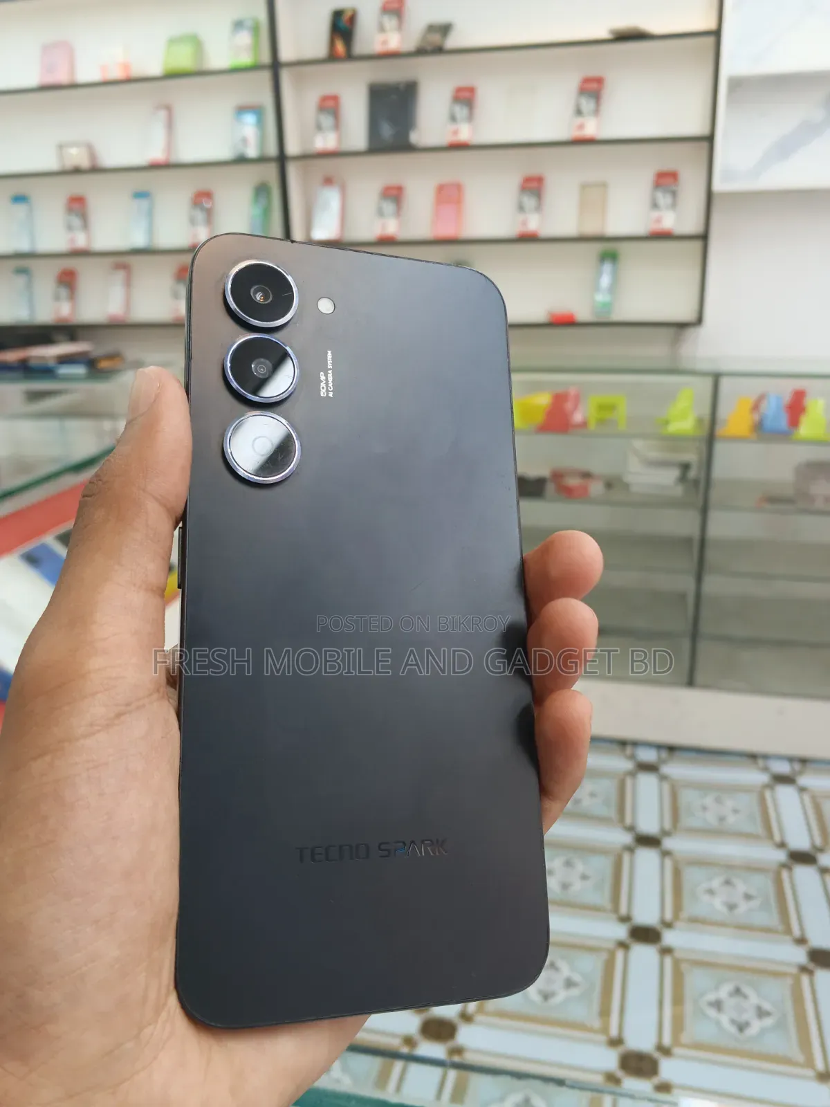 টেকনো স্পার্ক ৪০ প্রো ১২৮ জিবি ব্ল্যাক