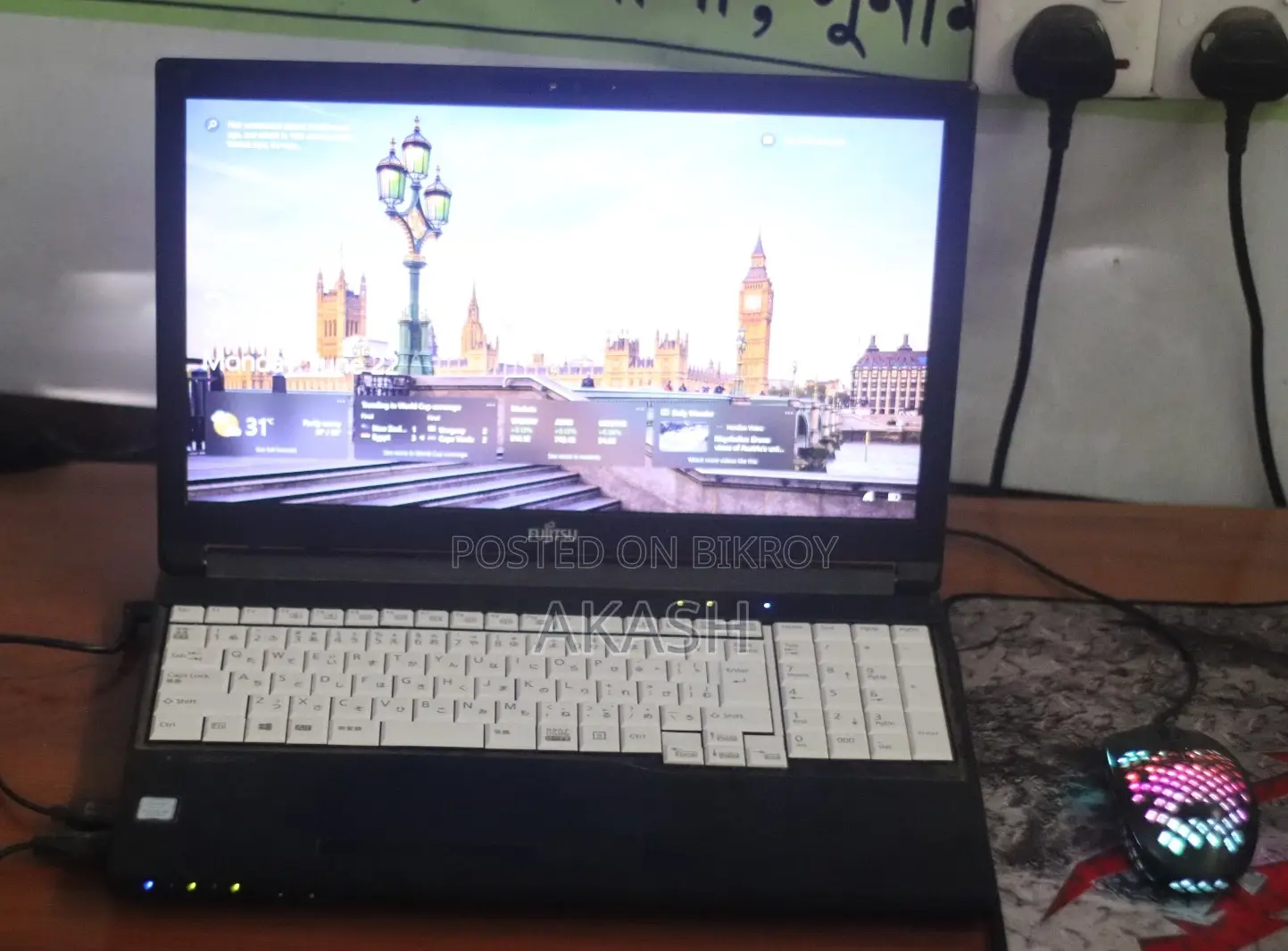 Laptop Fujitsu Lifebook A555 8GB Intel Core I5 SSD 256GB