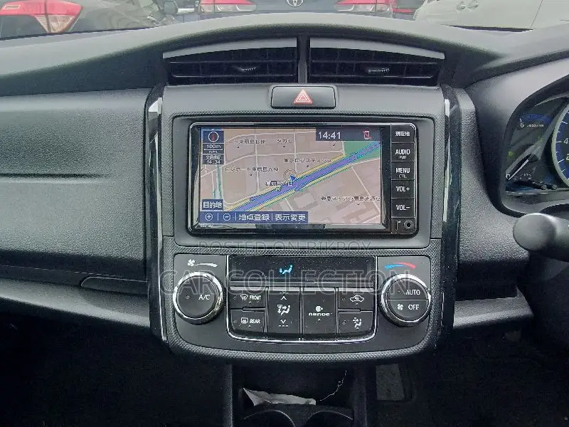 Toyota Axio 2021 Silver