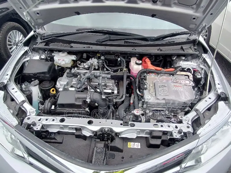 Toyota Axio 2021 Silver