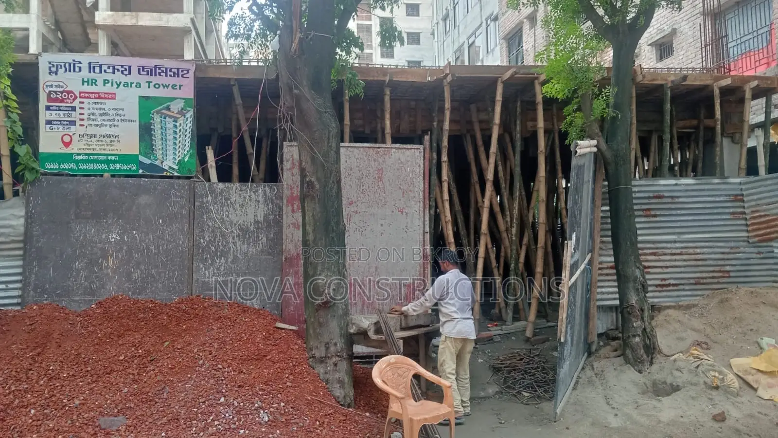 3bdrm Apartment in Hr Piyara Tower, Mohammadpur for Sale