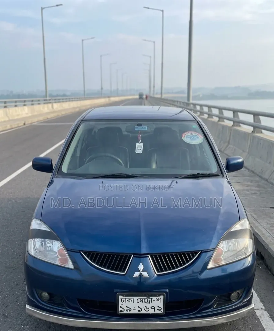 মিতসুবিশি ল্যান্সার ২০০৬ নীল