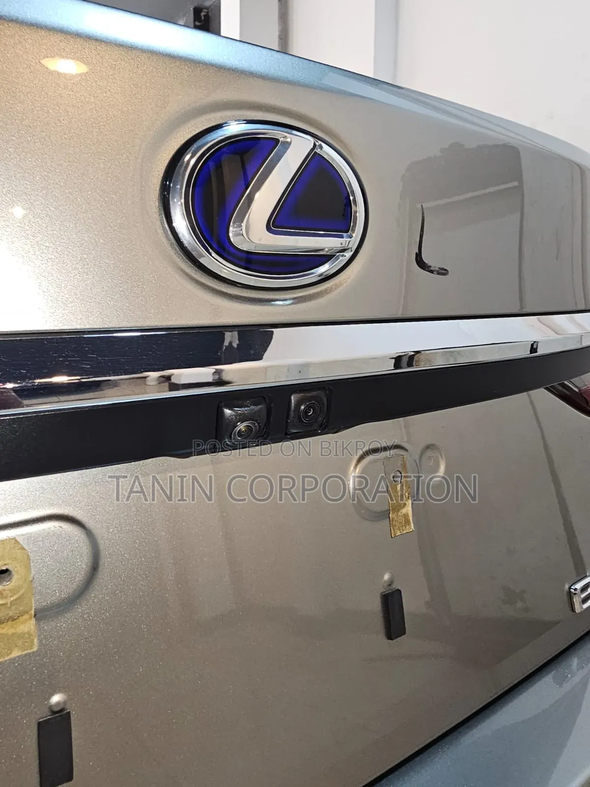 Lexus ES 2021