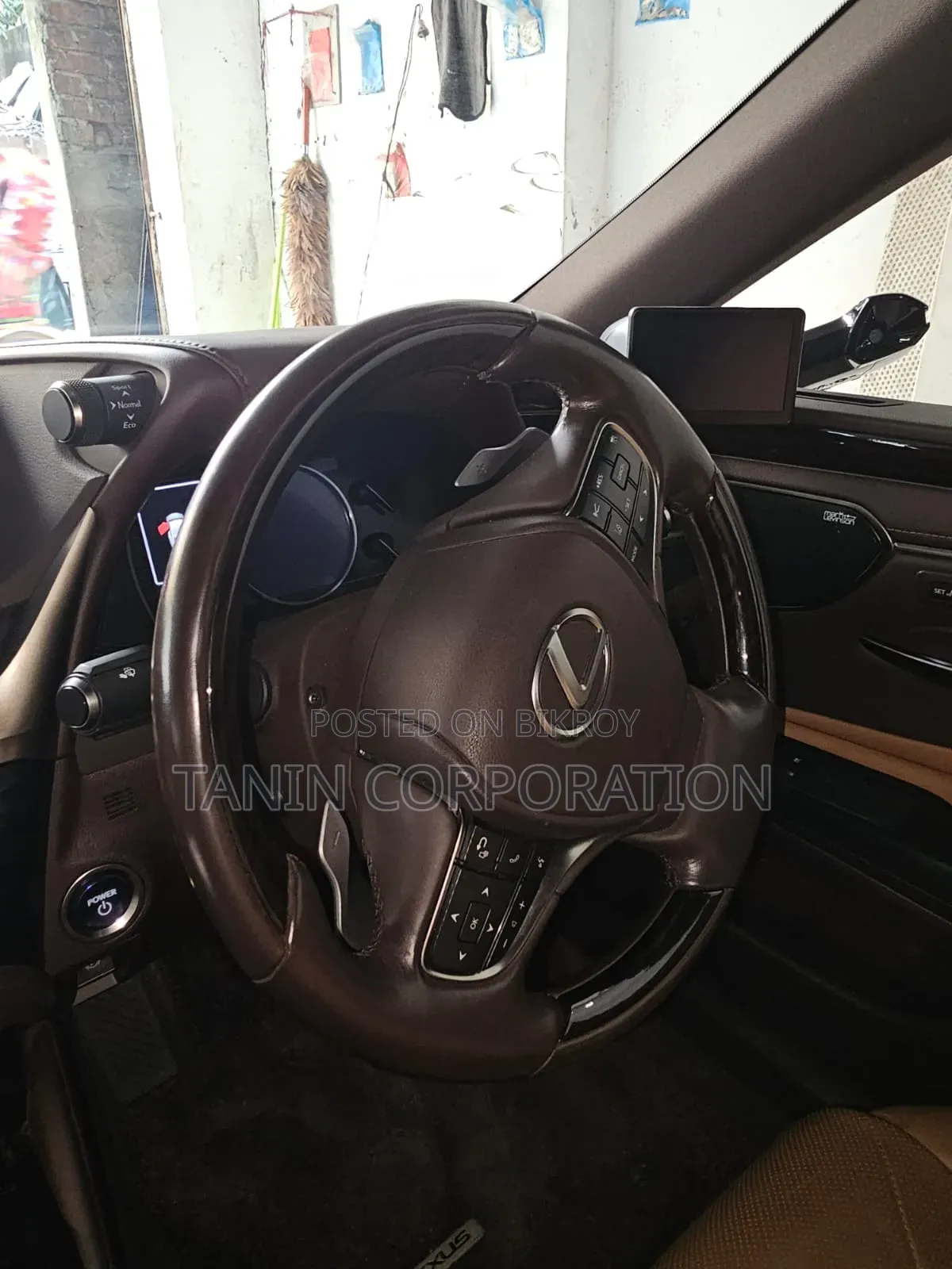 Lexus ES 2021