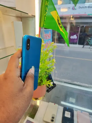 ইএল ৪ জিবি নীল