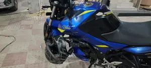 Hero Thriller 160R 2021 Blue