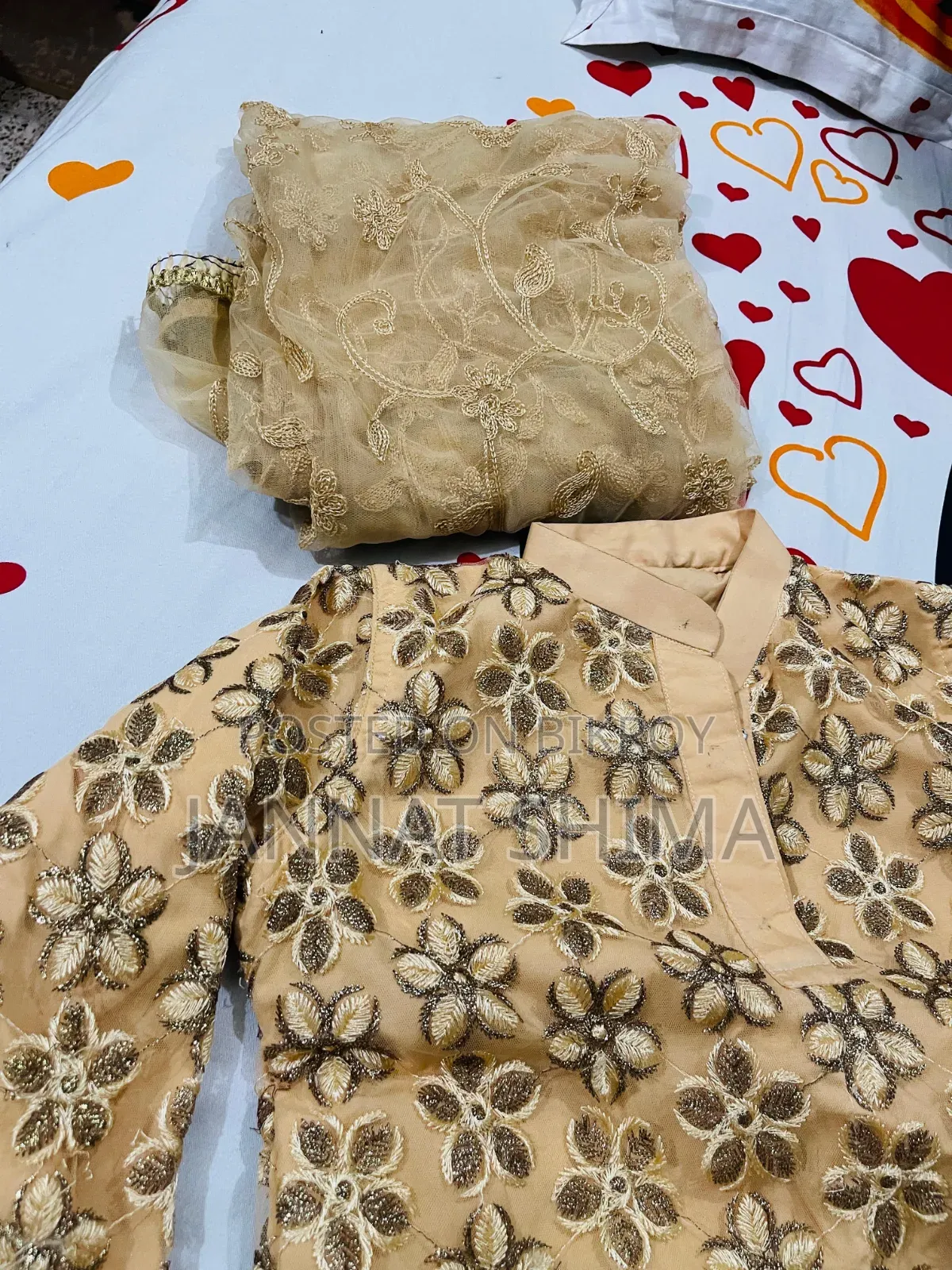 মহিলাদের পোশাক