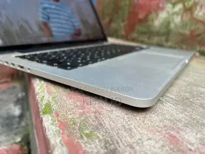 ল্যাপটপ অ্যাপল ম্যাকবুক প্রো ২০১৫ ৮জিবি ইন্টেল কোর আই৫ এসএসডি ২৫৬জিবি