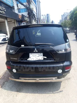 Mitsubishi Outlander 2012 Black
