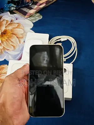Apple iPhone 13 128 GB White