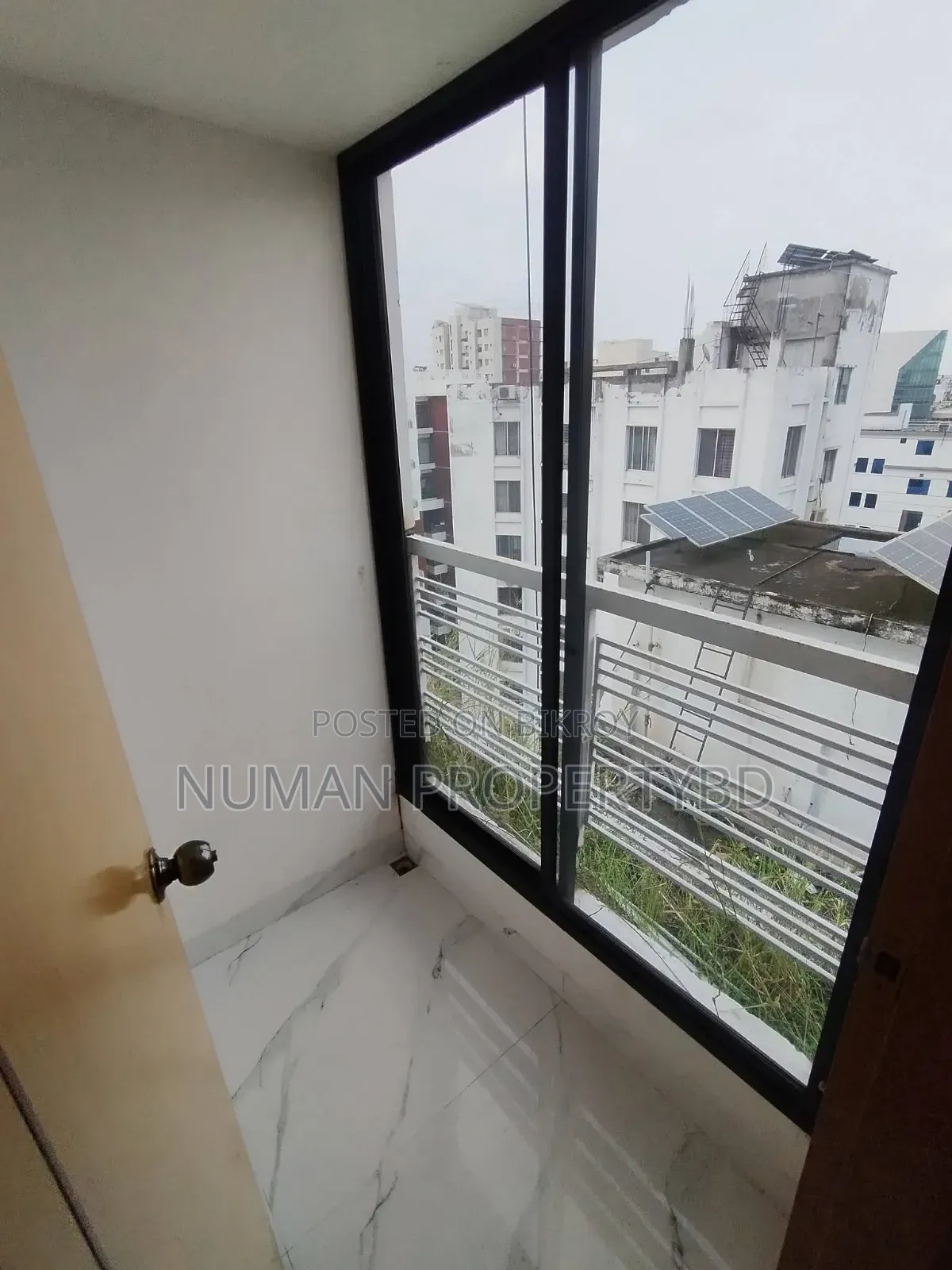 বসুন্ধরায় নুমান প্রপার্টি বিডি-তে ৪ বেডরুমের অ্যাপার্টমেন্ট ভাড়ার জন্য