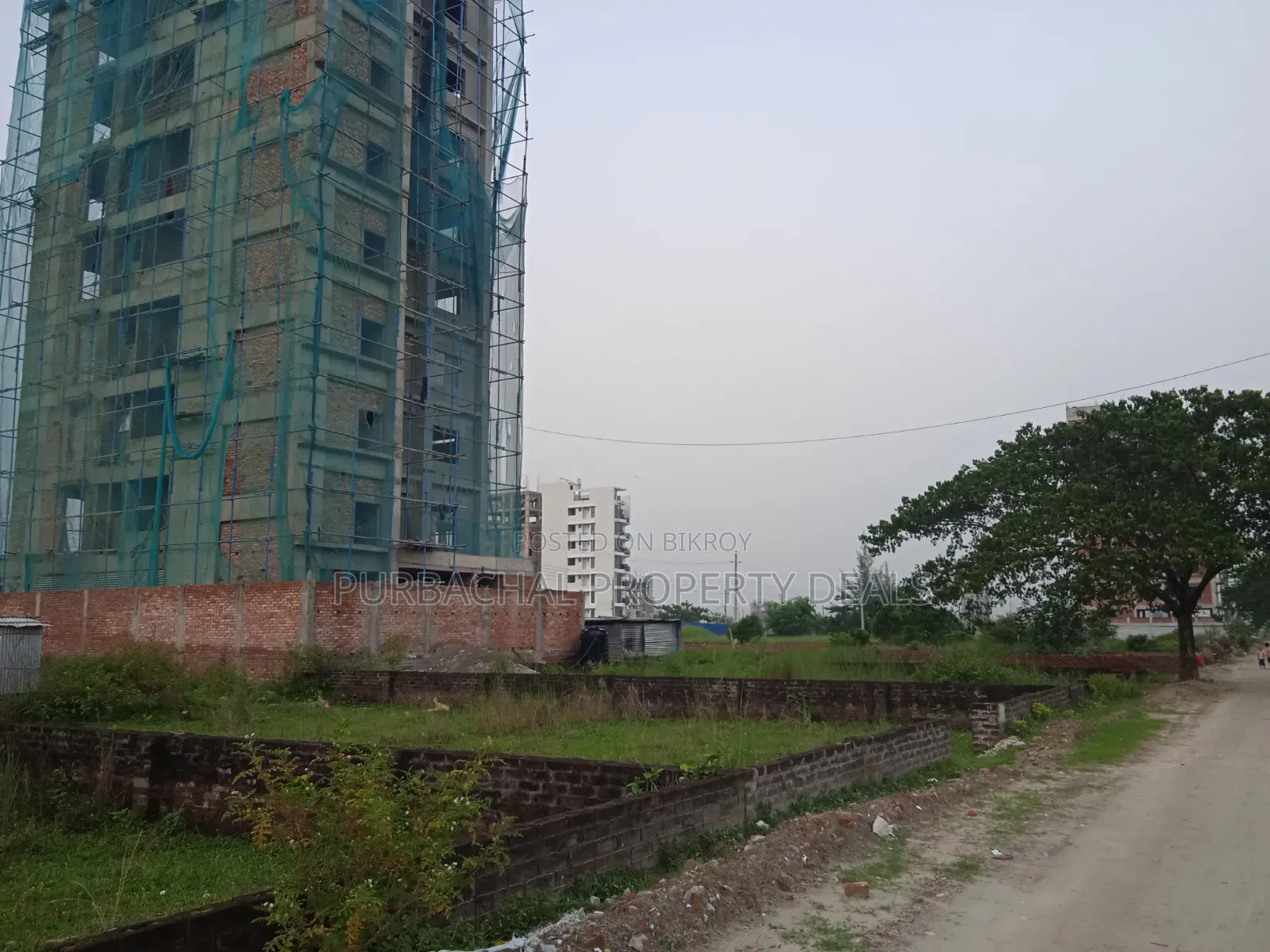 বসুন্ধরা R/a-এর Block-M এ আকর্ষণীয় ৩ কাঠার প্লট বিক্রয়