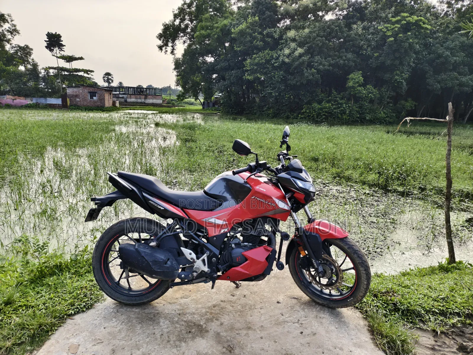 Hero Thriller 160R 2022 Red