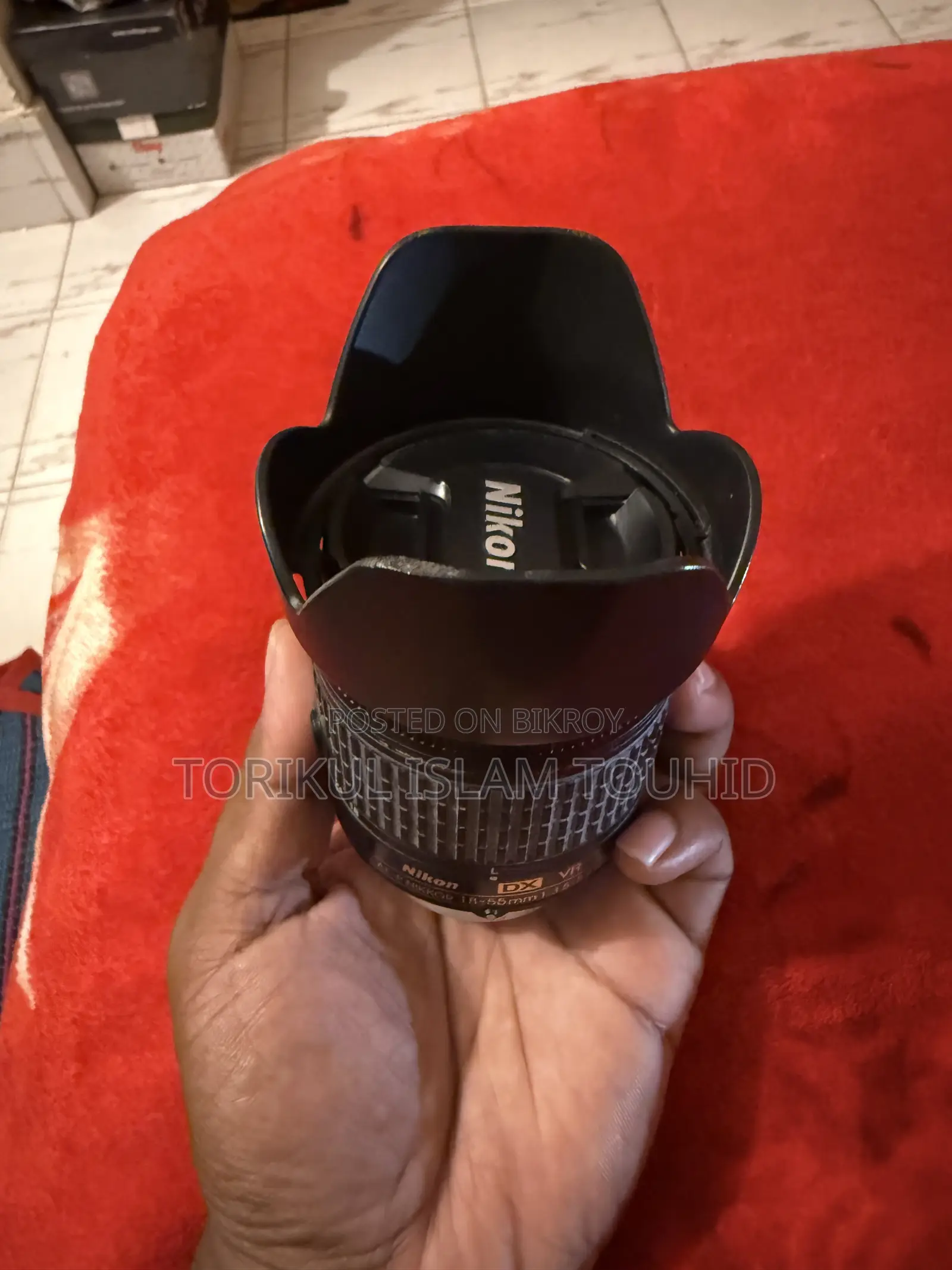 Nikon AF-P DX NIKKOR 18-55mm with Hood f/3.5-5.6G VR Camera Lens