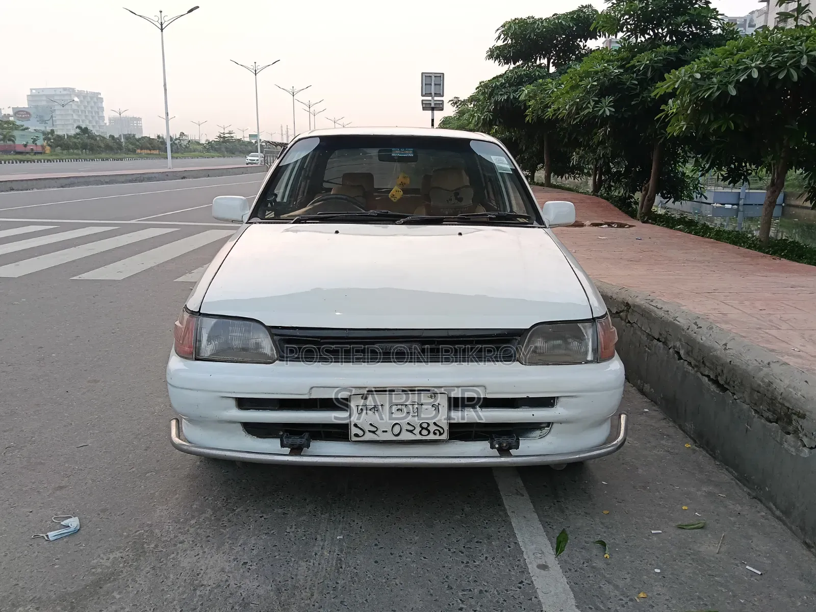 Toyota Starlet 1990 White