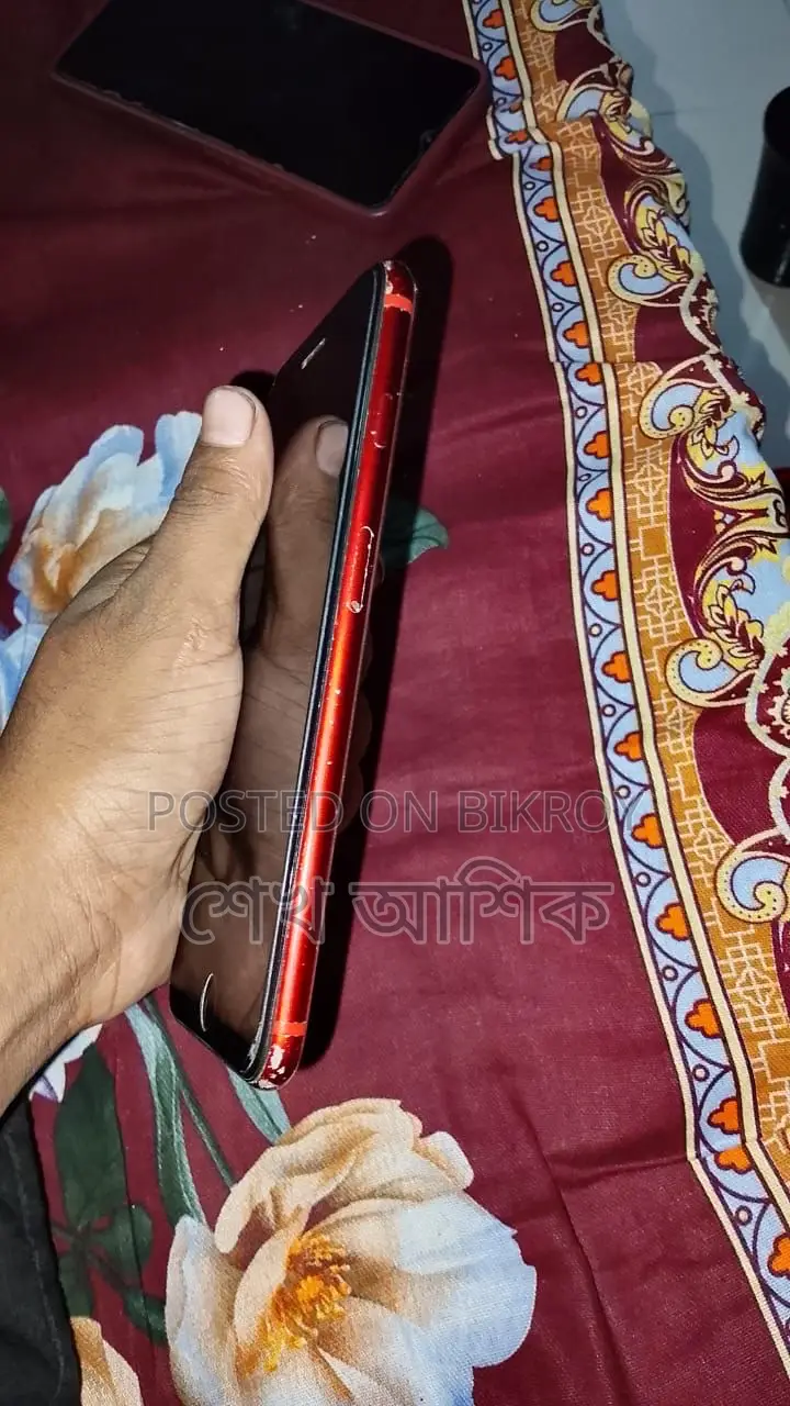 Apple iPhone 8 Plus 64 GB Red