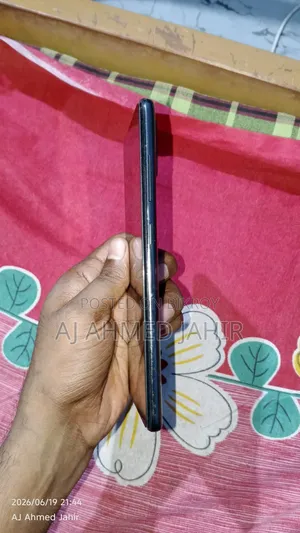 স্যামসাং গ্যালাক্সি এ৫১ ১২৮ জিবি কালো