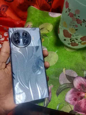 Tecno Spark 20 Pro Plus 256 GB Black