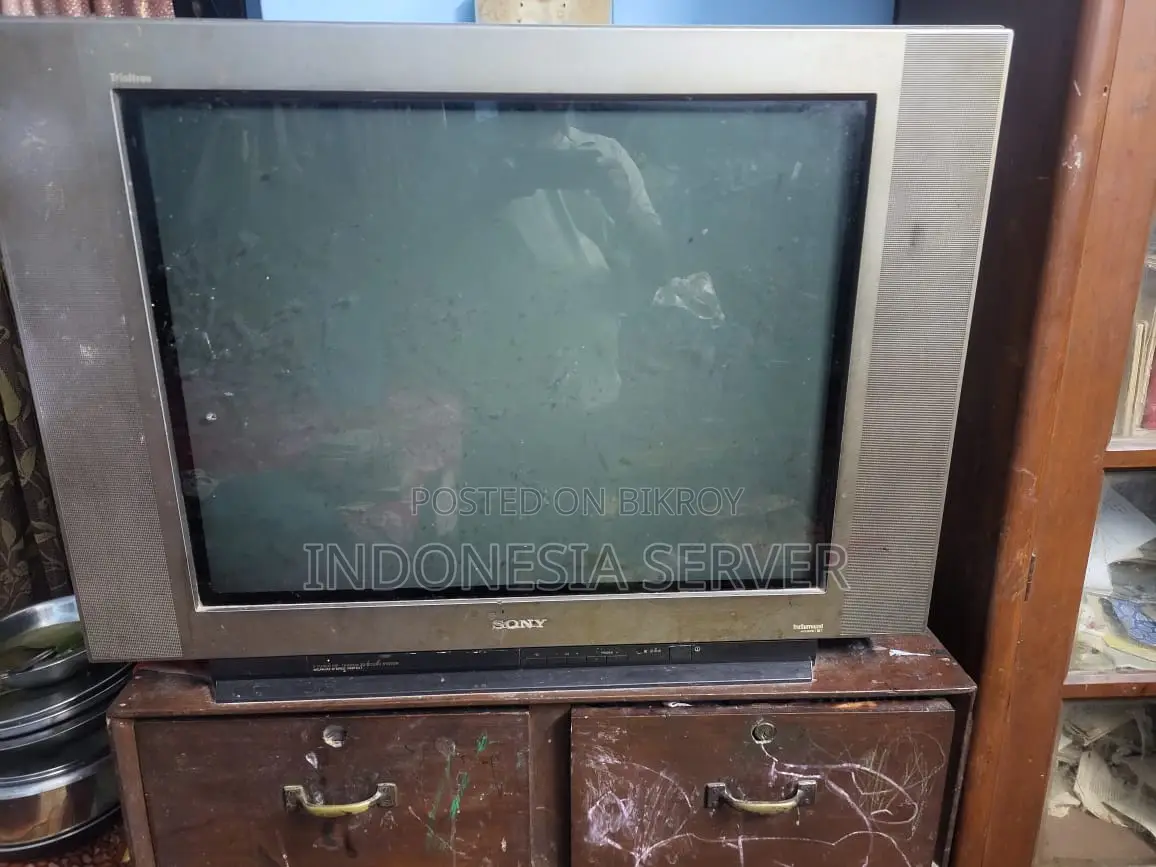 Original Sony Made in Japan 43 No Repairing History Box Tv .