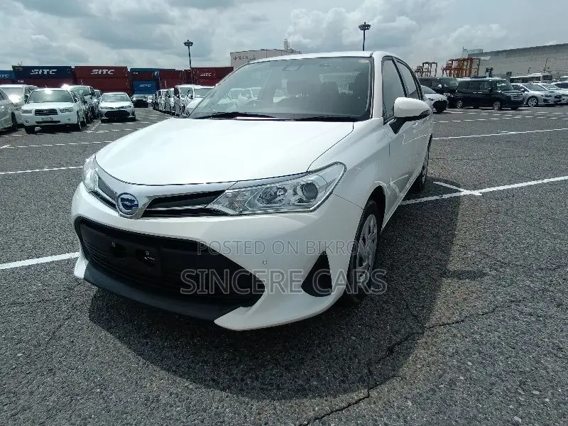 Toyota Axio 2021 White