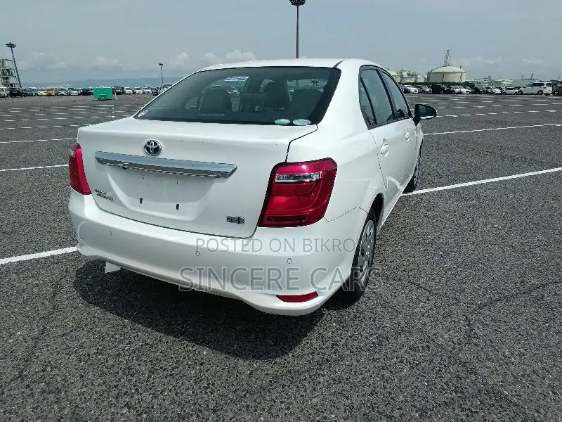 Toyota Axio 2021 White