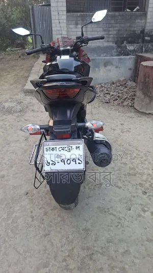হিরো হাঙ্ক ২০২৩ ব্ল্যাক