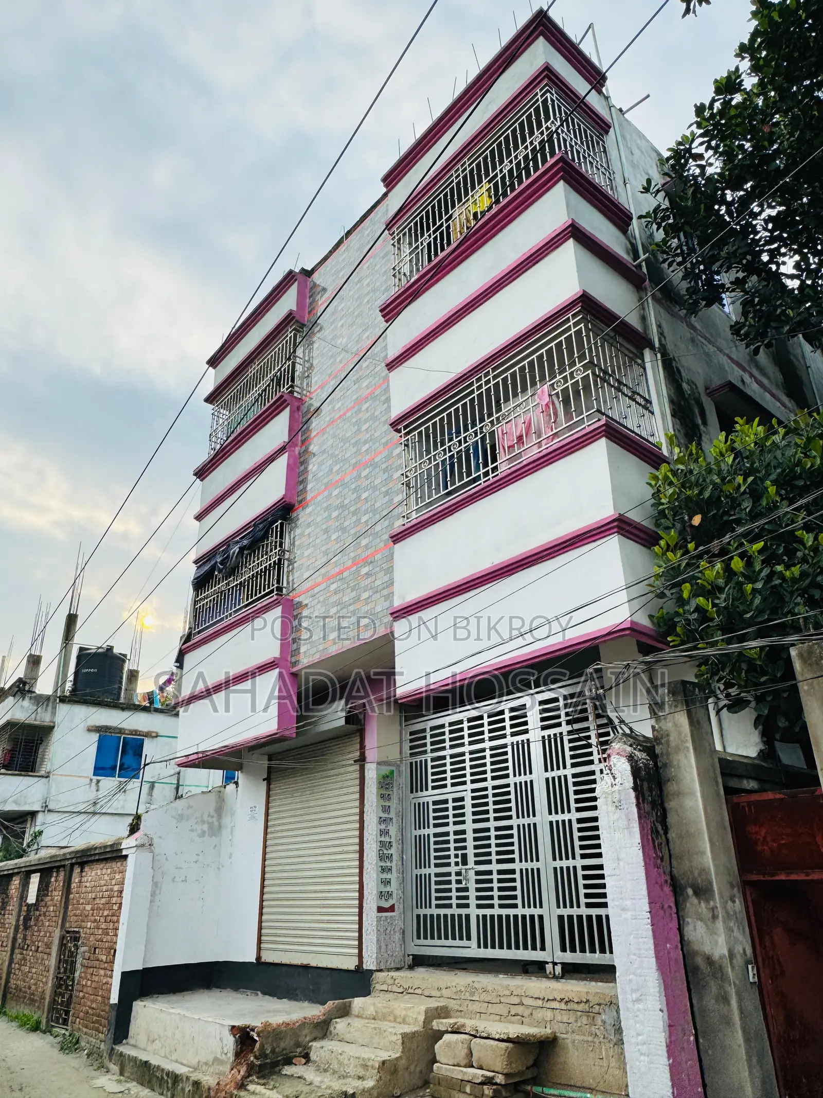 সাভারে বিক্রয়ের জন্য ফার্নিশড ১৮ বেডরুমের বাড়ি