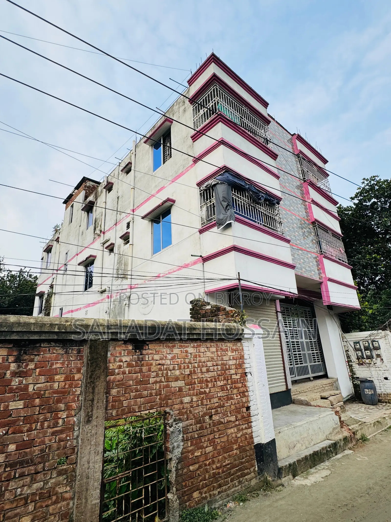 সাভারে বিক্রয়ের জন্য ফার্নিশড ১৮ বেডরুমের বাড়ি