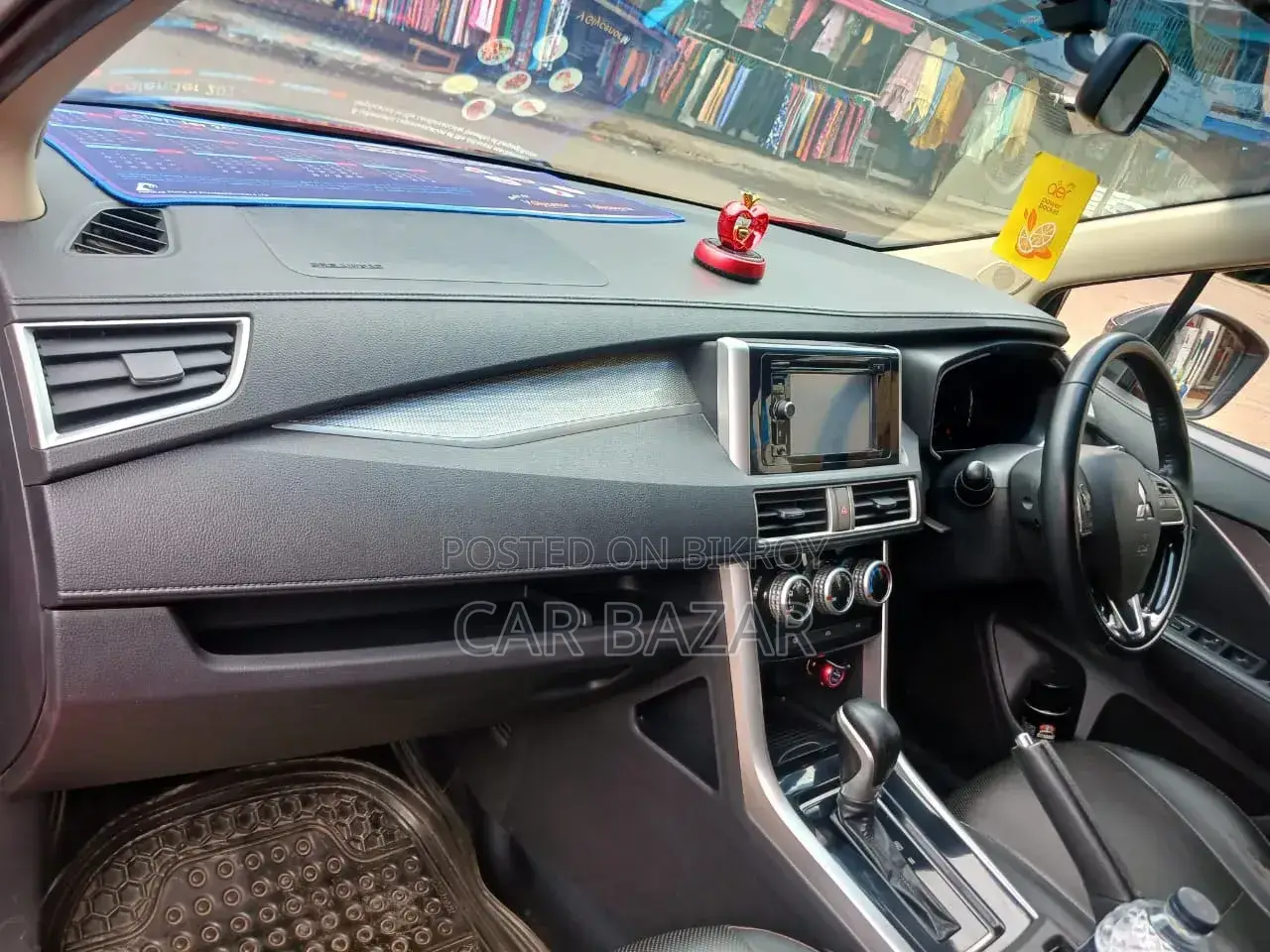 Mitsubishi Xpander 2022 Red