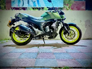 ইয়ামাহা এফজেড ২০২৪ সবুজ