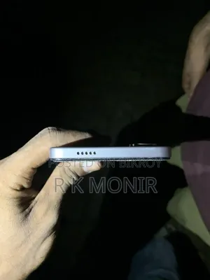 Vivo Y04 128 GB Gold