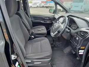 Toyota Esquire 2.0 FWD (8 Seater) 2020 Black