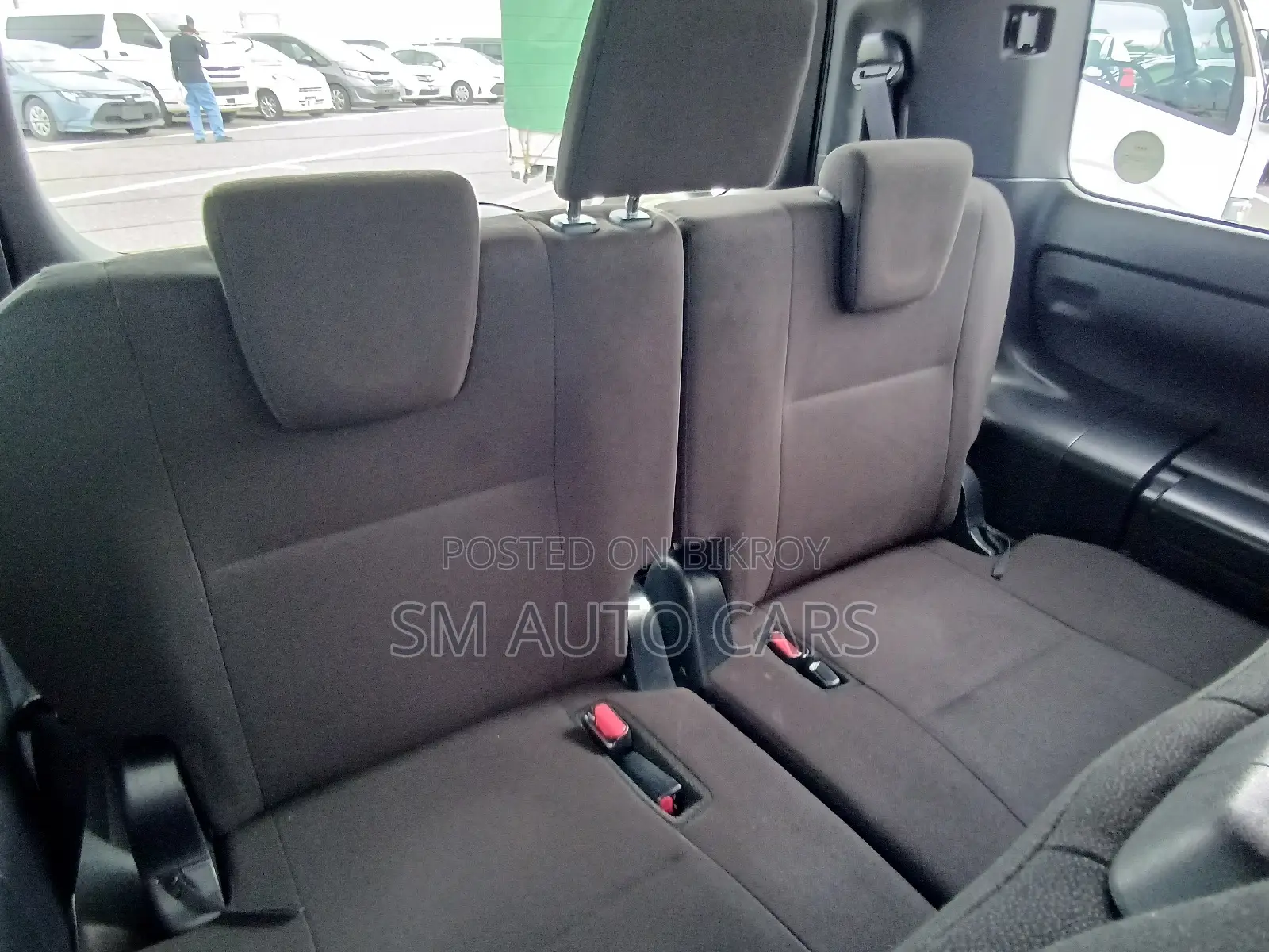 Toyota Esquire 2.0 FWD (8 Seater) 2020 Black