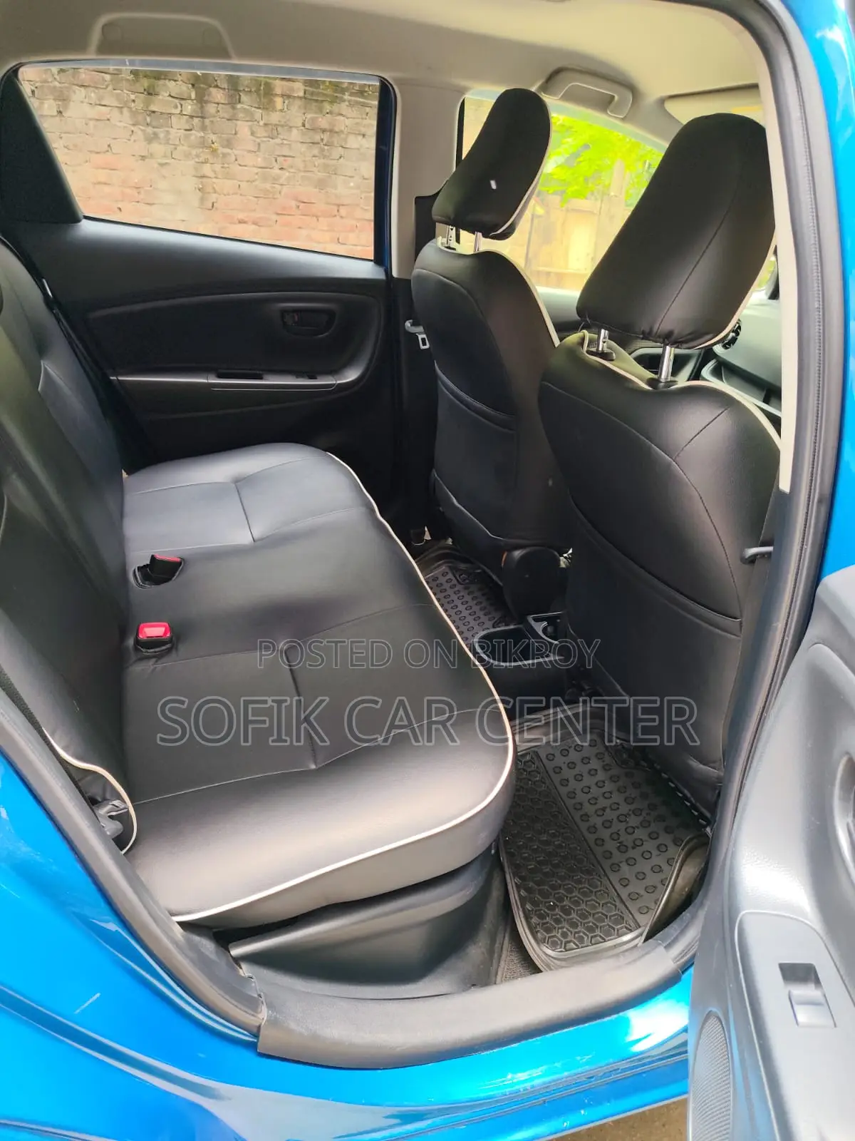Toyota Vitz 2017 Blue