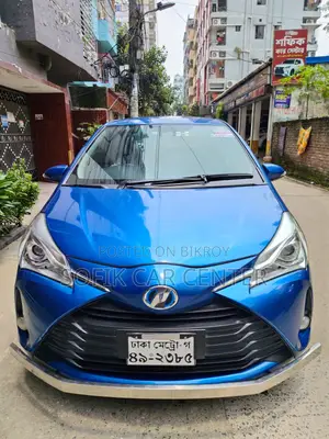 Toyota Vitz 2017 Blue