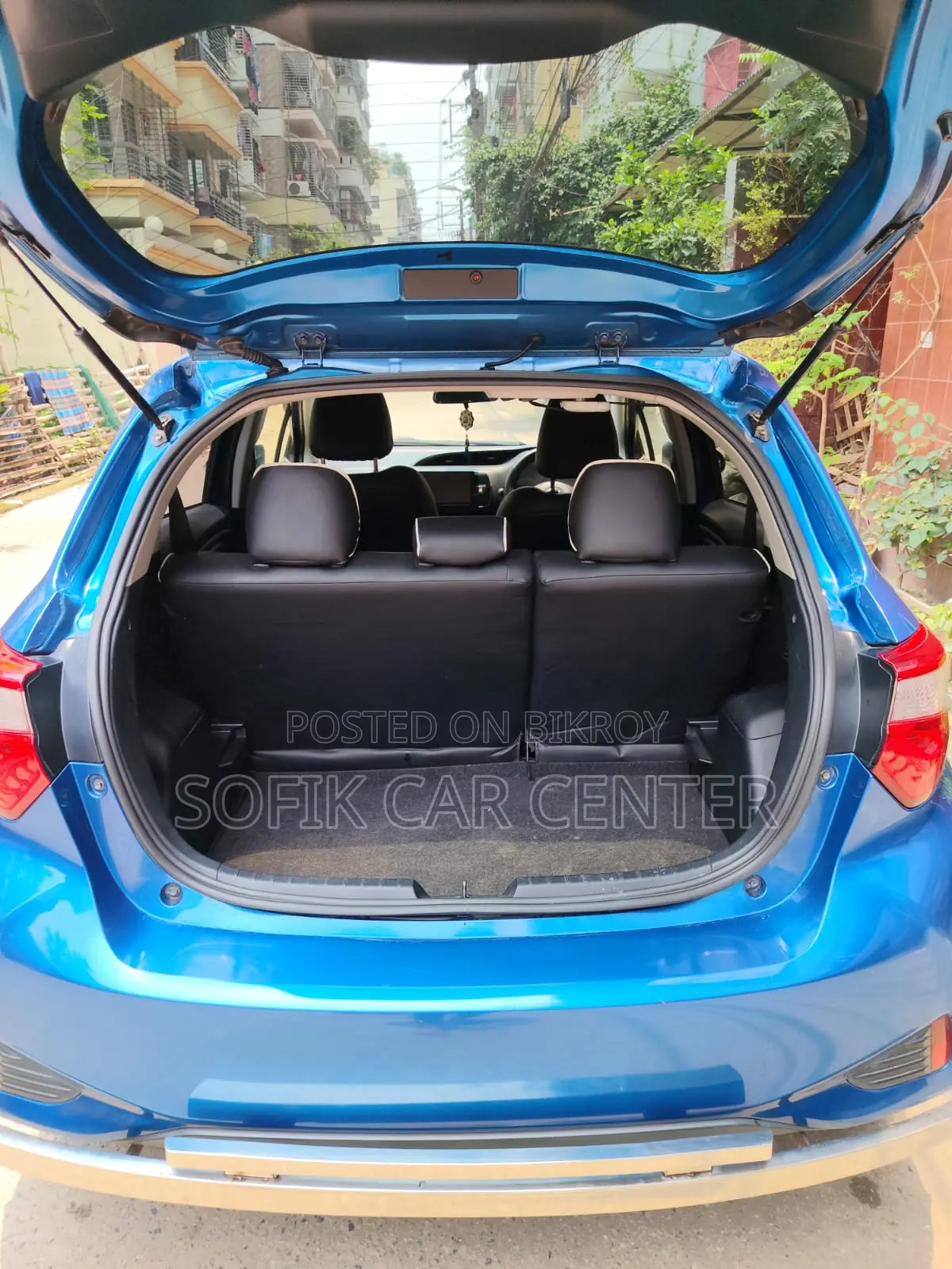 Toyota Vitz 2017 Blue