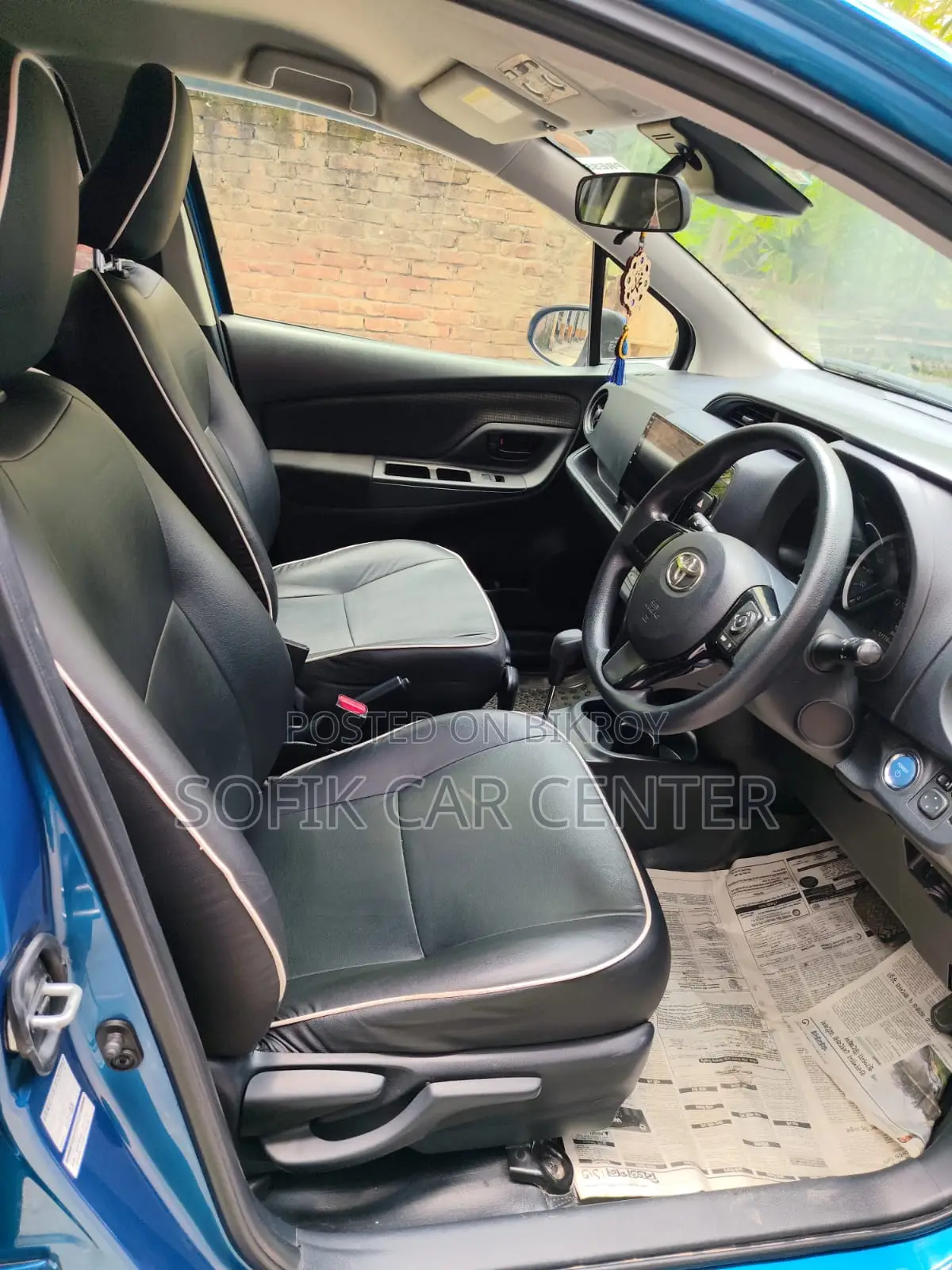 Toyota Vitz 2017 Blue