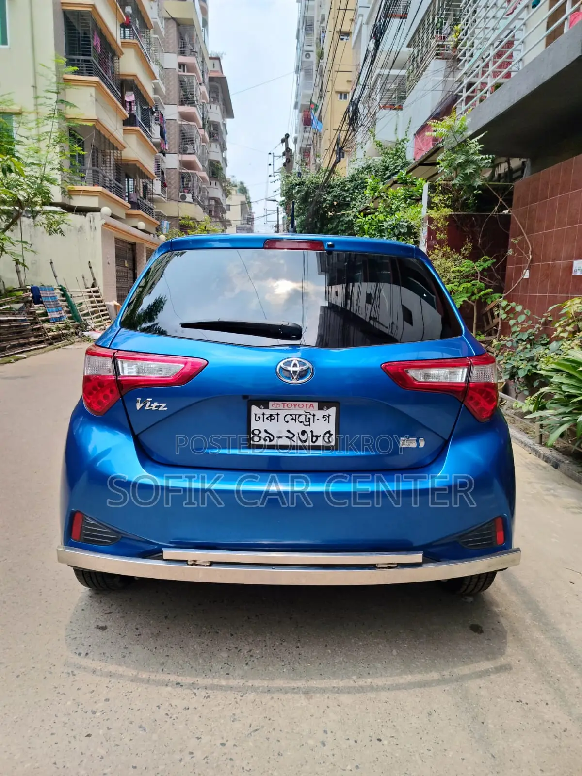 Toyota Vitz 2017 Blue