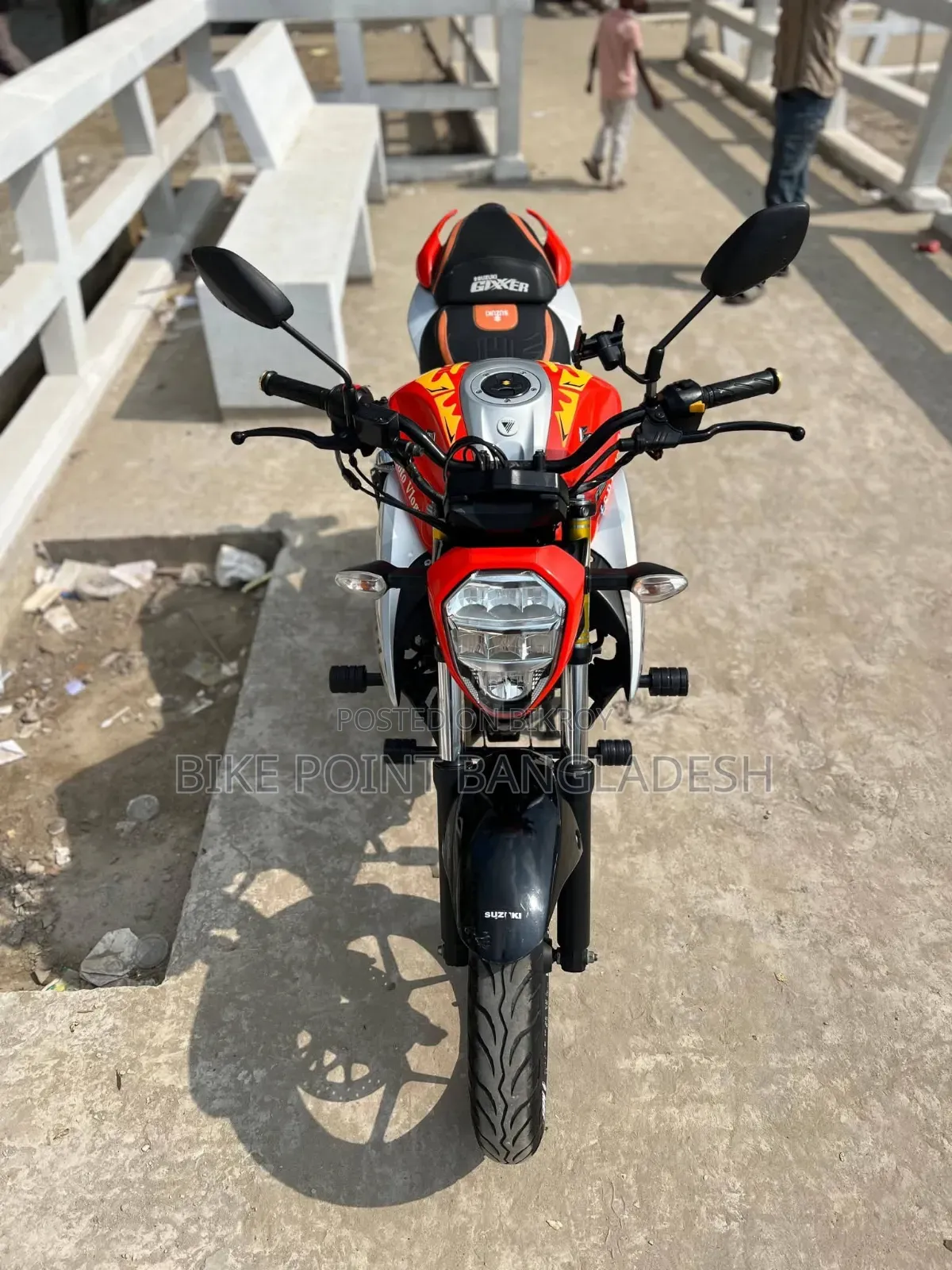 Suzuki Gixxer Fi ABS 2025 Orange