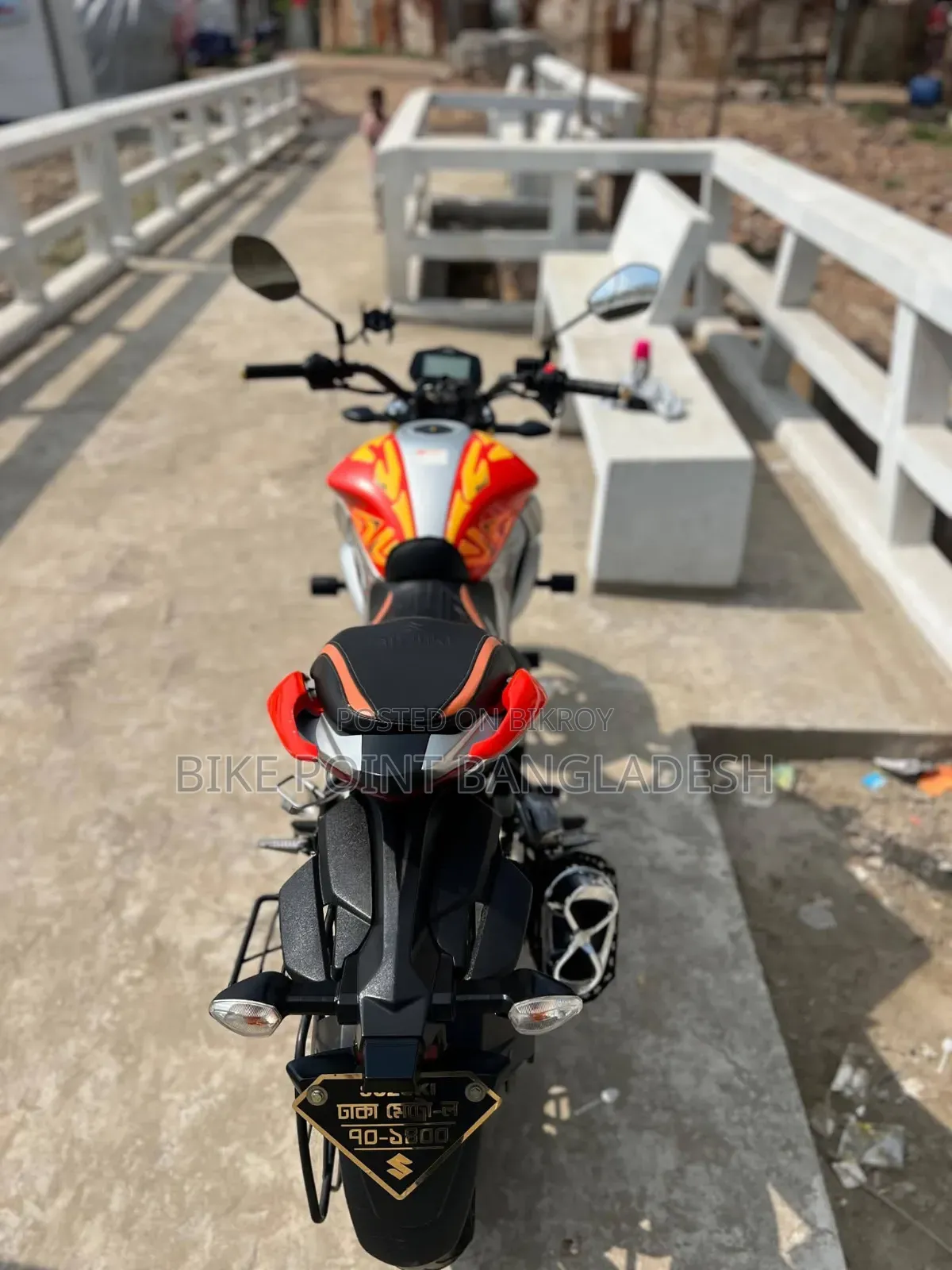 Suzuki Gixxer Fi ABS 2025 Orange