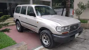 Toyota Land Cruiser 1996 Ivory