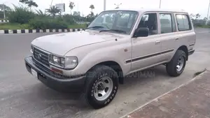 Toyota Land Cruiser 1996 Ivory
