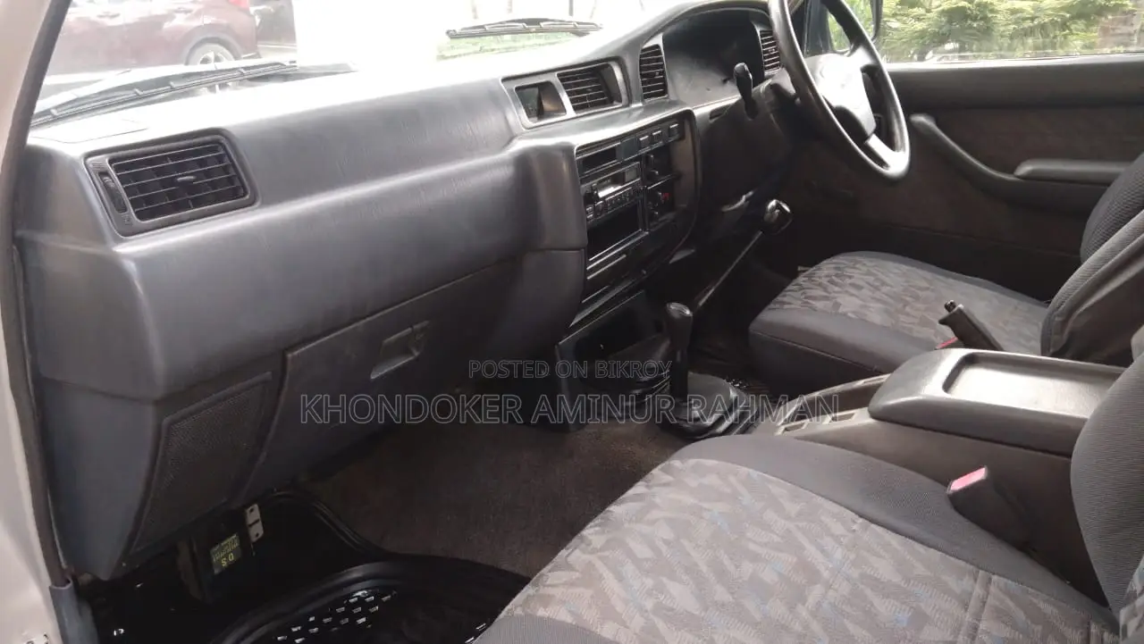 Toyota Land Cruiser 1996 Ivory