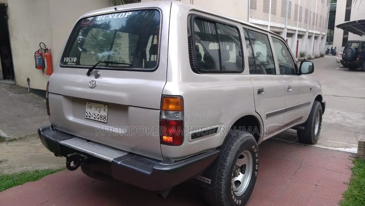 Toyota Land Cruiser 1996 Ivory